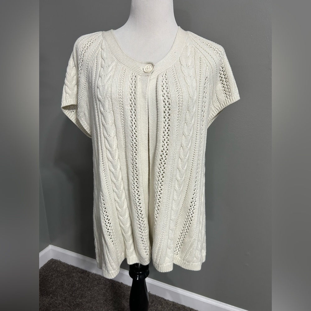 Sonoma women’s XL open front,cable knitsweater A-Cap sleeves cream color